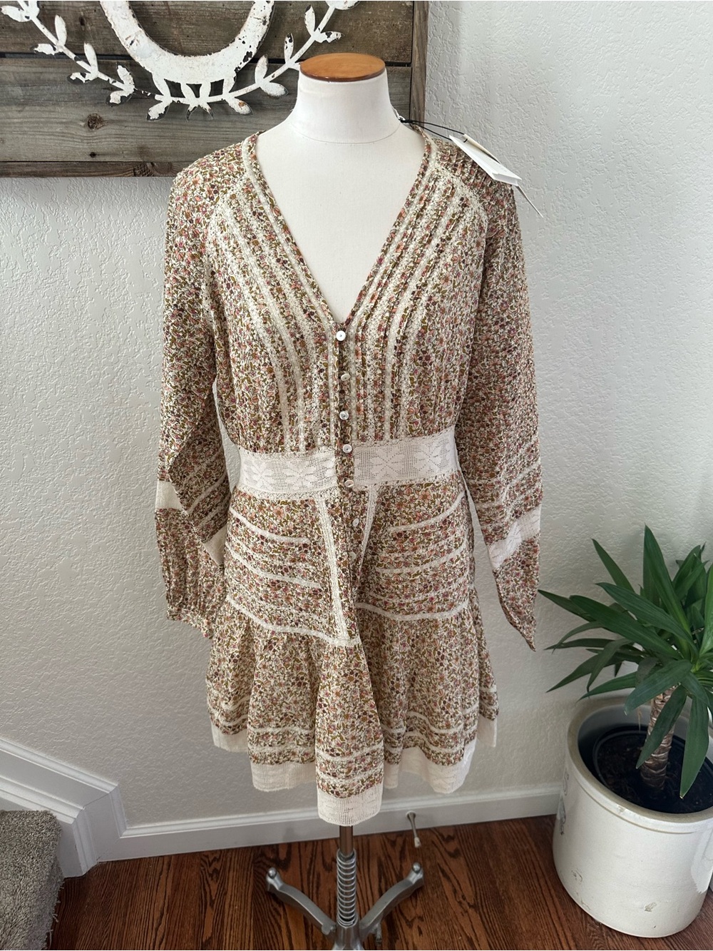 VERONICA BEARD Addilyn Floral Dress in Stone Multi Size 14 NWT‎